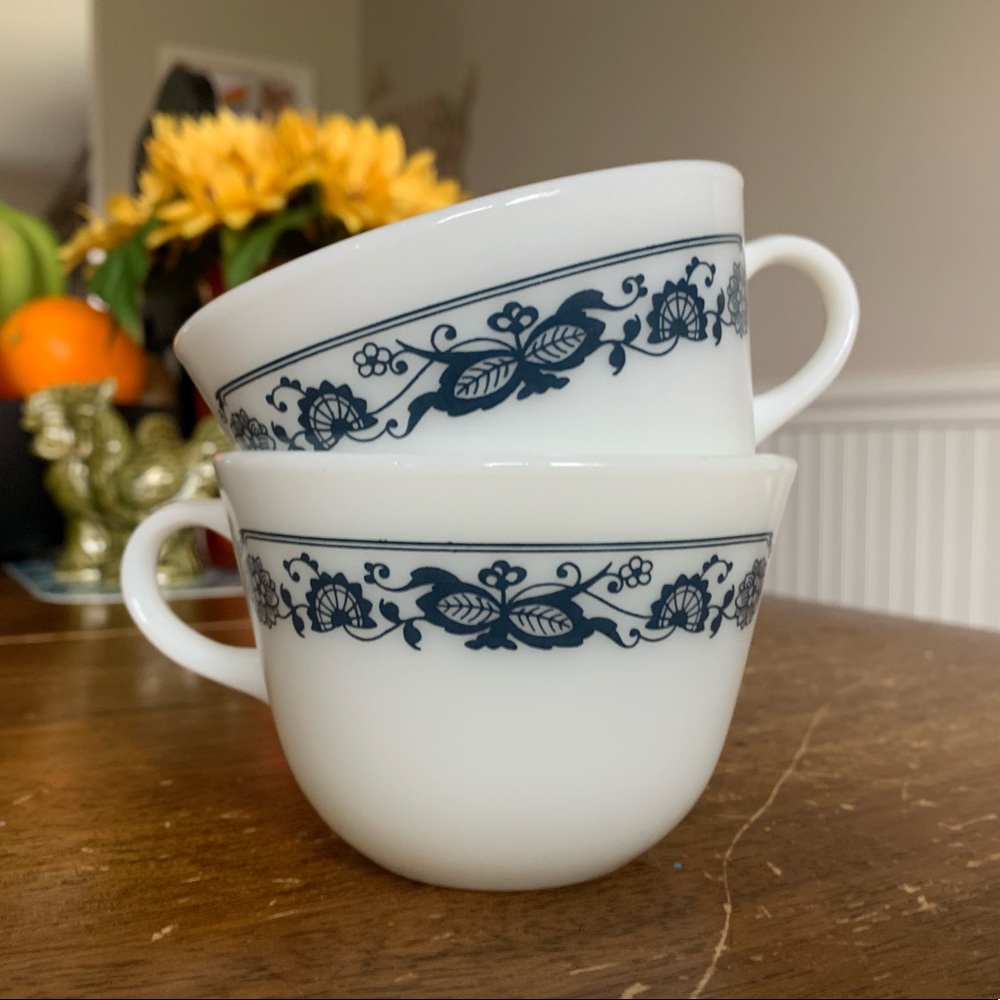 Vintage Old Town Blue Pyrex Cups